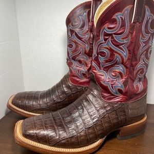 Justin  Hand Made Cowboy Boots Mens size 10D ( Read Description)